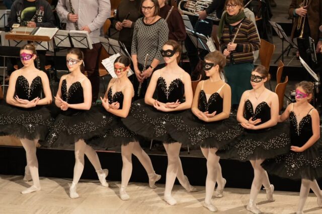 📸 @oksimak_photographer
🎭 @yulialystbaek
🦢 @valeriyshvetsov
🩰 @nordicballet